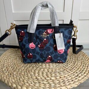 Coach's new women's mini city tote bag